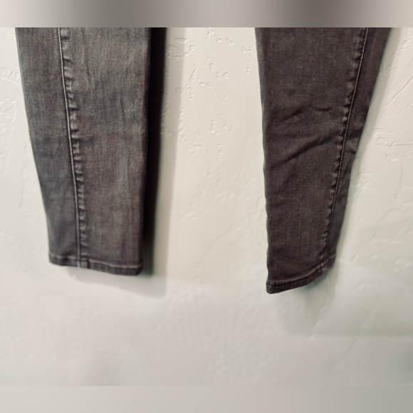 Treasure & Bond Low-Waisted Jeans in Earth (Olive Green/Brown) SZ 25 - EUC - Picture 8 of 16